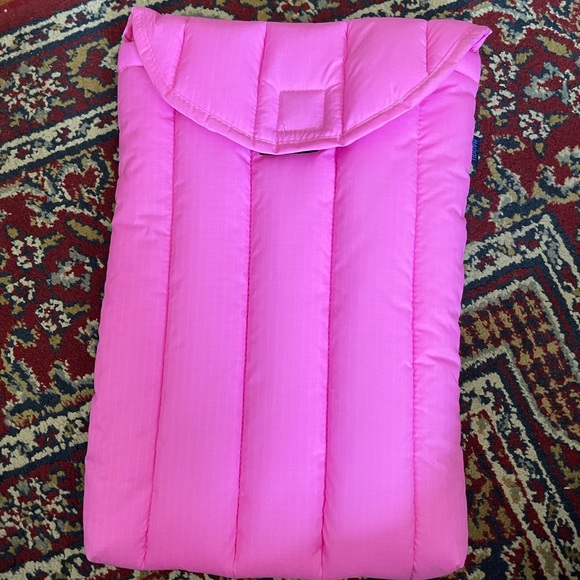 BAGGU Tablets & Accessories Baggu Laptop Case 314 Inch Hot Pink